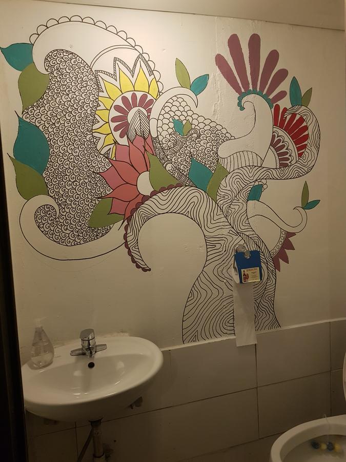 Jinho'S Black Whale Guest House & Bar Сеул Екстериор снимка